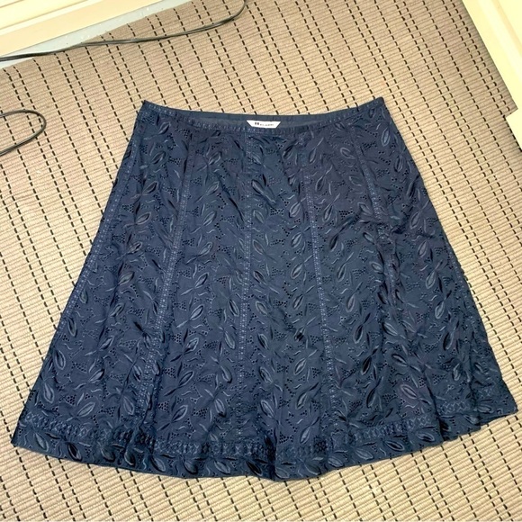 Vintage Navy Blue A Line Midi Skirt Eyelets Floral Embroider Sz 18 waist 38" - Picture 10 of 10